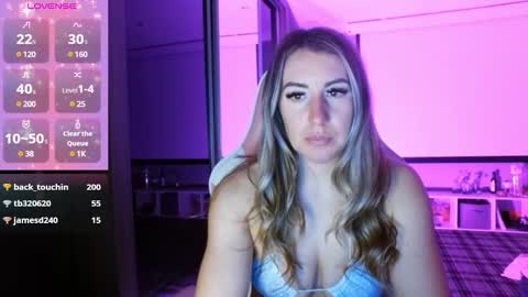 Snapshot of daisydeliciousxx chatting on February 25, 2025, 10:07 pm DaisyDeliciousxx online show from February 25, 2025, 10:07 pm