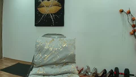 Snapshot of daisyluvsyou chatting on June 22, 2026, 5:15 am Daisyy online show from June 22, 2026, 5:15 am