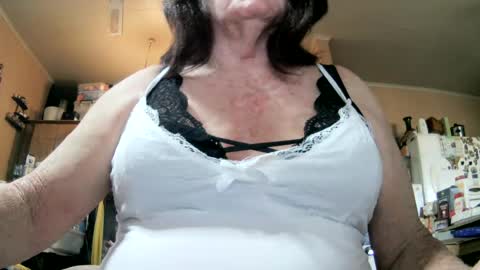 daisy mae online show from August 3, 2026, 6:01 am