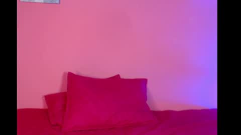 Snapshot of daisytaylor_ chatting on February 18, 2025, 2:05 am Daisy online show from February 18, 2025, 2:05 am