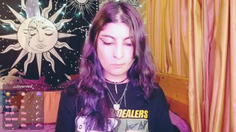 Snapshot of dak_7 chatting on January 8, 2025, 2:14 am -- -- help me reach 100 hands up online show from January 8, 2025, 2:14 am