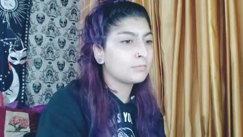 Snapshot of dak_7 chatting on February 24, 2025, 3:23 am -- -- help me reach 100 hands up online show from February 24, 2025, 3:23 am