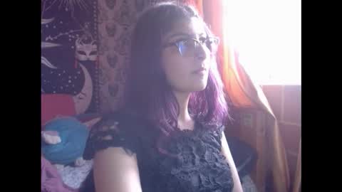 Snapshot of dak_7 chatting on October 7, 2025, 10:29 pm -- -- help me reach 100 hands up online show from October 7, 2025, 10:29 pm