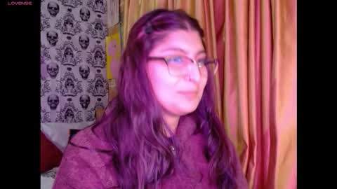 Snapshot of dak_7 chatting on December 3, 2025, 3:47 am -- -- help me reach 100 hands up online show from December 3, 2025, 3:47 am