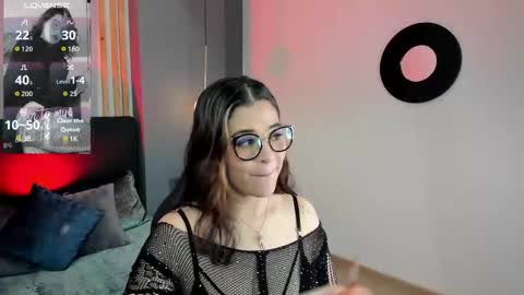 Snapshot of dakhota_rouge chatting on February 18, 2026, 12:01 pm Dakhota online show from February 18, 2026, 12:01 pm