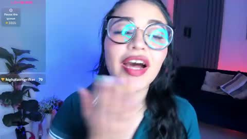 Snapshot of dakhota_rouge chatting on June 12, 2026, 5:17 am Dakhota online show from June 12, 2026, 5:17 am