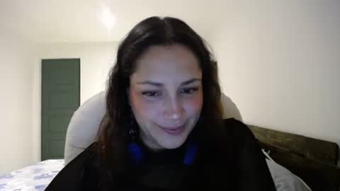IG  dakotasofiaa online show from May 3, 2026, 2:06 am