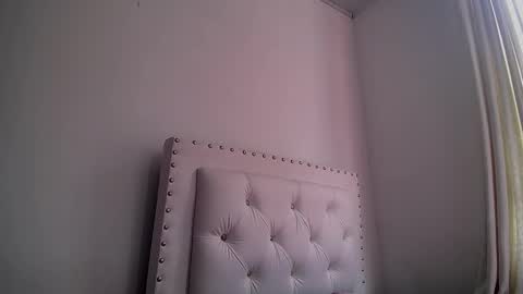 Dakota and Aron online show from March 8, 2025, 6:26 pm