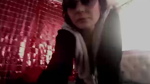 Dakota and Aron online show from September 24, 2025, 4:21 pm