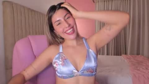 Snapshot of dakota_clark chatting on October 22, 2025, 2:45 am Helloo HAPPY NEW YEAR Ill be back soon online show from October 22, 2025, 2:45 am