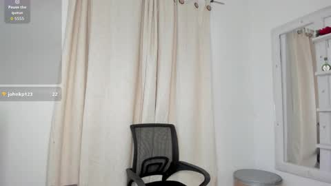 Snapshot of dakota_jenkins chatting on November 23, 2025, 3:17 am janeth online show from November 23, 2025, 3:17 am