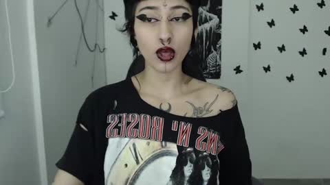 Snapshot of dakota_krall_ chatting on February 27, 2025, 3:04 am dakota online show from February 27, 2025, 3:04 am