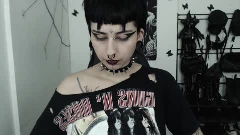 Snapshot of dakota_krall_ chatting on October 23, 2025, 2:33 am dakota online show from October 23, 2025, 2:33 am