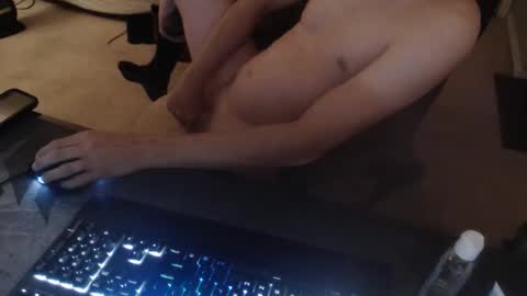 Snapshot of dakota_reilly chatting on October 22, 2025, 9:20 am Dakota online show from October 22, 2025, 9:20 am