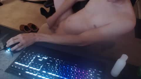 Snapshot of dakota_reilly chatting on November 12, 2025, 1:33 pm Dakota online show from November 12, 2025, 1:33 pm