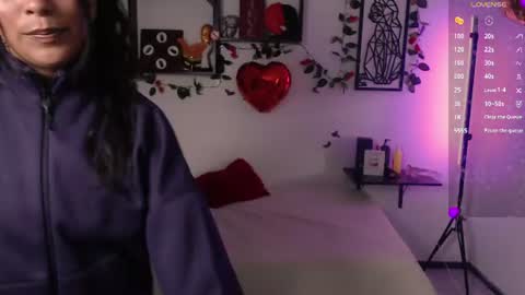 Snapshot of dakota_ro chatting on July 1, 2026, 9:25 pm Caroliina online show from July 1, 2026, 9:25 pm