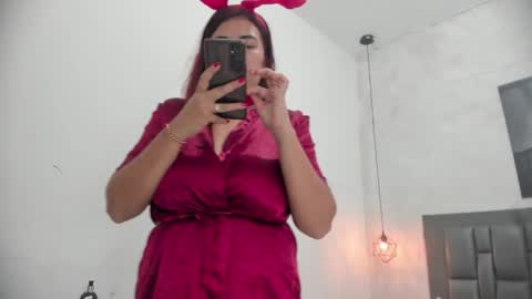 Snapshot of dakota_roussee chatting on October 31, 2025, 12:06 pm Dakota online show from October 31, 2025, 12:06 pm