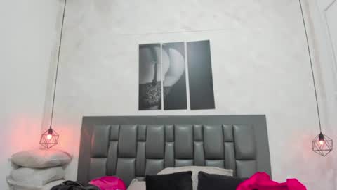 Snapshot of dakota_roussee chatting on June 29, 2026, 11:54 am Dakota online show from June 29, 2026, 11:54 am