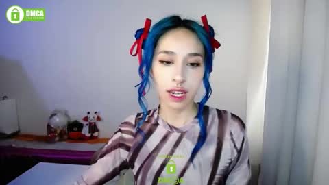 Maca online show from December 19, 2025, 1:51 pm