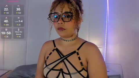  Danna  online show from March 25, 2026, 11:49 am