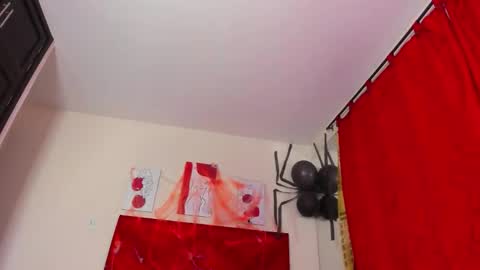 dakotaholand online show from October 15, 2025, 12:44 am