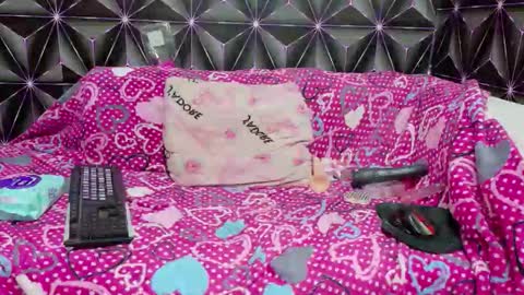 Mariana online show from October 21, 2025, 9:59 pm