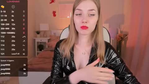 Snapshot of dakotamabs chatting on February 14, 2025, 12:57 pm Dakota online show from February 14, 2025, 12:57 pm