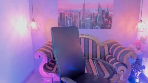 dali_collin online show from November 27, 2025, 12:07 pm