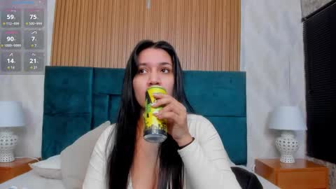 Violeta online show from March 19, 2026, 12:20 pm