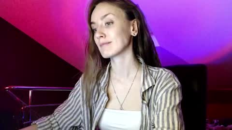 Dalia  online show from January 6, 2025, 1:19 pm