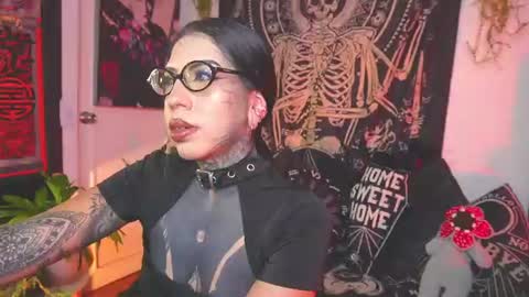 dalia_vorhees online show from June 19, 2026, 2:05 am