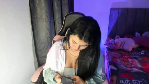 Dalia April online show from July 30, 2026, 2:54 am