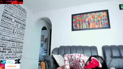 Dalila Lu online show from December 4, 2025, 5:32 pm