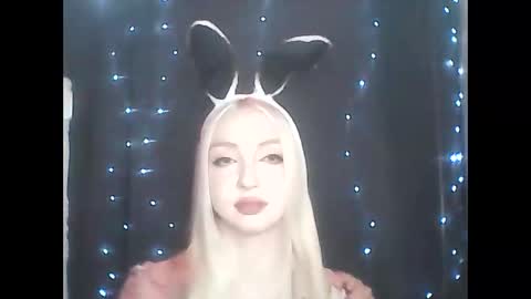 dalirenne online show from April 7, 2026, 3:12 pm