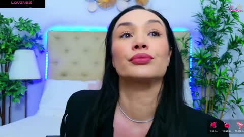 daliyaa_ online show from April 27, 2026, 12:03 pm