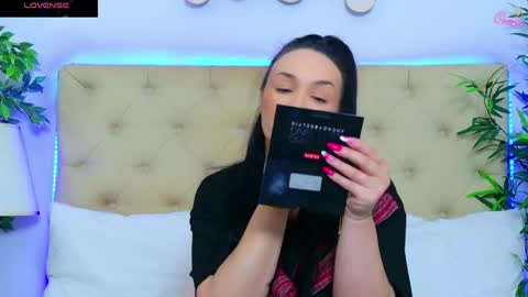 daliyaa_ online show from May 14, 2026, 12:12 pm