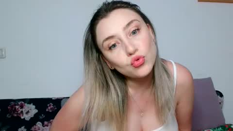 Maria online show from April 28, 2026, 9:42 pm