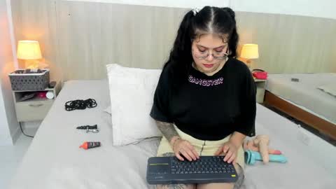 Snapshot of damaris_ponce chatting on July 7, 2026, 7:23 am Damaris Ponce online show from July 7, 2026, 7:23 am