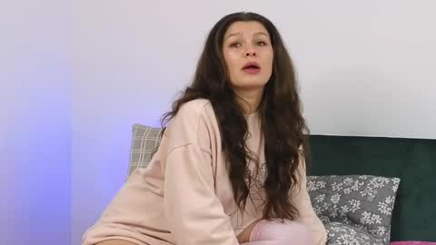 damedefeu online show from February 3, 2026, 7:24 am