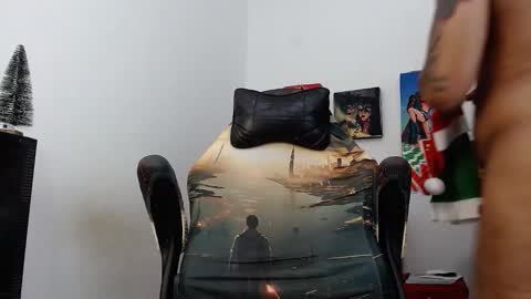 damian64436171 online show from December 15, 2025, 4:17 am