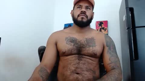 damian64436171 online show from February 16, 2026, 5:31 pm