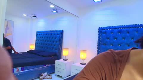 DAMIAN AND ROXANNE.  online show from September 12, 2025, 12:27 pm