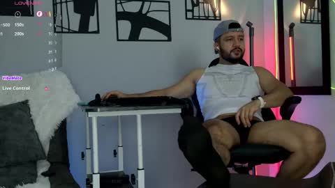 Jaxon online show from April 1, 2026, 4:35 am