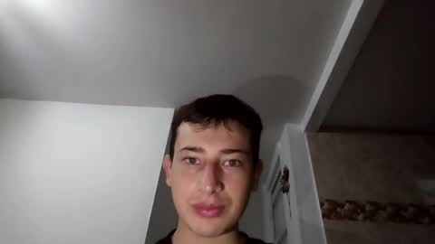 Snapshot of damian_de chatting on February 14, 2025, 2:18 am damian_de online show from February 14, 2025, 2:18 am