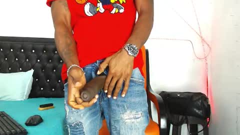 damian_hart_24cm online show from December 5, 2025, 11:19 am