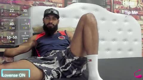 damian_shakur online show from January 7, 2026, 12:07 pm