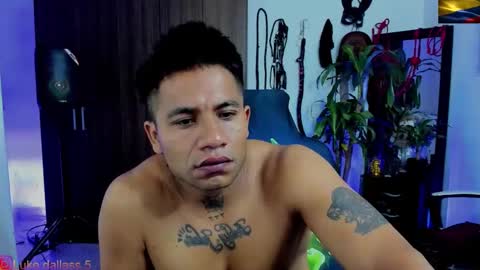 Snapshot of damian_torner chatting on March 12, 2025, 11:31 am Damian torner online show from March 12, 2025, 11:31 am