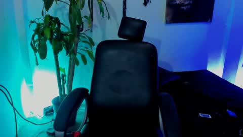 Snapshot of damian_torner chatting on September 12, 2025, 7:41 am Damian torner online show from September 12, 2025, 7:41 am