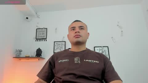 Snapshot of damianblazee chatting on May 29, 2026, 12:36 pm damianblazee online show from May 29, 2026, 12:36 pm