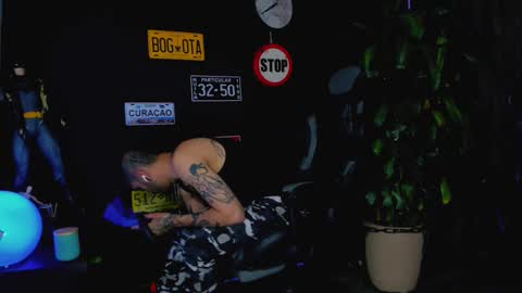 Snapshot of damiancox chatting on October 17, 2025, 7:05 pm Daamiancox online show from October 17, 2025, 7:05 pm